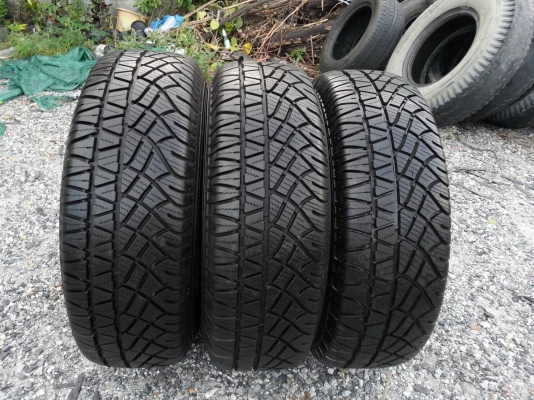 ขายยาง245/70R16 มิชลิน สัปดาห์ที่33ปี15 ตุ่มหน้ายางยังอยู่ทุกเส้นเหมือนใหม่ จำนวน 3 เส้น