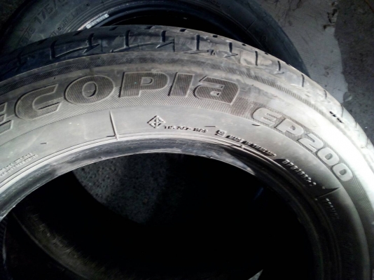 175/65R15  BRIDGESTONE ECOPIA EP200 ปี14 มี 2 เส้น  tel. 081-427-3941