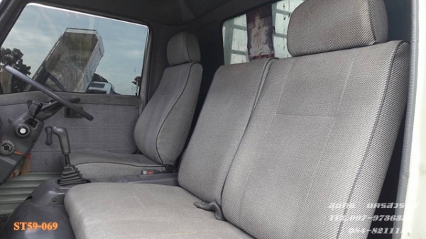 ขายด่วน รถบรรทุก 6 ล้อ HINO FC2W 120 แรง ยาว 5.5M สภาพเดิมๆ สวย พร้อมใช้งาน ราคาสุดคุ้ม