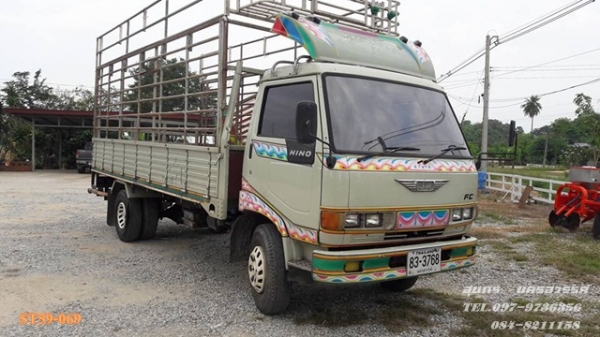 ขายด่วน รถบรรทุก 6 ล้อ HINO FC2W 120 แรง ยาว 5.5M สภาพเดิมๆ สวย พร้อมใช้งาน ราคาสุดคุ้ม
