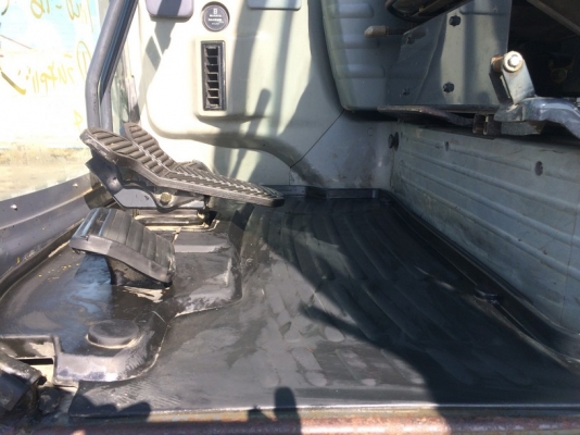 Kobelco SK135SR-1ES-YY04 ปี 2007 มีใบมีดดันดิน สภาพสวยจริง ๆ ครับ