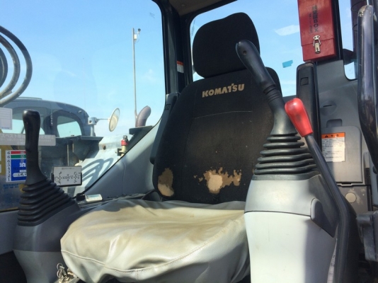 Komatsu PC128US-2EO ปี 2003 ใบแทร็คติดก้อนยาง สภาพสวยมาก ๆ ครับ นำเข้าจากญี่ปุ่น
