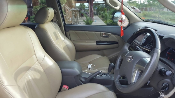 ขาย TOYOTA fortuner