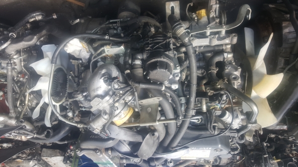 เครื่อง 4HK1