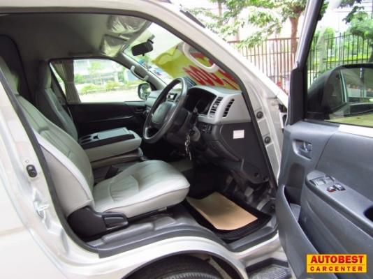 TOYOTA COMMUTER 2.5D4D MT ปี 2013 TOYOTA COMMUTER 2.5D4D MT ปี 2013