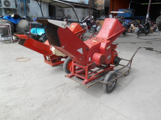 เครื่องย่อยกิ่งไม้ พร้อมใช้งาน