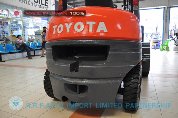 ขายรถโฟล์คลิฟท์มือสอง TOYOTA รุ่น 6FD25-10919 นำเข้าจากประเทศญี่ปุ่น 100\% ไม่เคยใช้งานในไทย