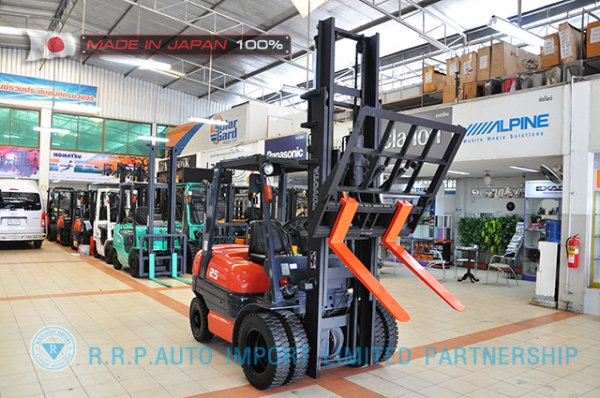 ขายรถโฟล์คลิฟท์มือสอง TOYOTA รุ่น 6FD25-10919 นำเข้าจากประเทศญี่ปุ่น 100\% ไม่เคยใช้งานในไทย