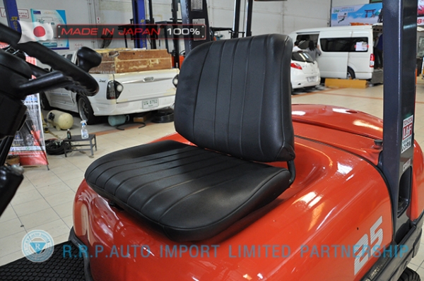 ขายรถโฟล์คลิฟท์มือสอง TOYOTA รุ่น 6FD25-10919 นำเข้าจากประเทศญี่ปุ่น 100\% ไม่เคยใช้งานในไทย