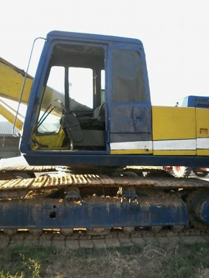 ขายแบคโค SK200-2 พร้อมเทรลเลอร์2เพลา สภาพพร้อมใช้งาน ราคา750,000 สนใจโทร 090-8588220คุณนะ 093-3258446คุณบิว หรือเข้าดูสินค้าอื่นๆได้ที่ www.narong2truck.com หรือ www.truck.in.th/498 หรือเพจFacebook ณรงค์ ซื้อขายรถมือสอง (เว็บไซต์ส่วนตัว) หรือFacebook คุณน