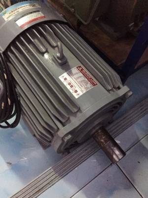 ขายมอเตอร์ MITSUBISHI 5HP 220V สวยๆๆ มือสองครับ ขายมอเตอร์ MITSUBISHI 5HP 220V สวยๆๆ มือสองครับ