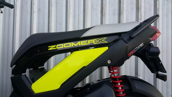 Zoomer X 2014 รถสวยมากๆ วิ่งน้อยมาก โช๊ค YSS อย่างดี ต่อรองได้จ้า