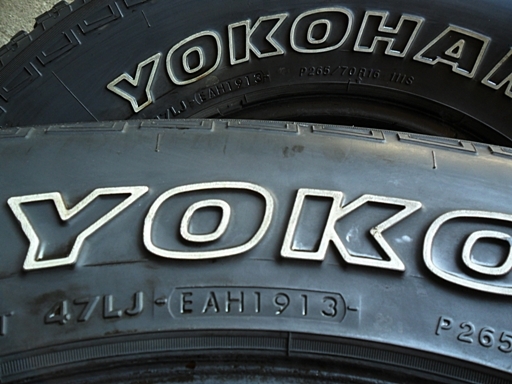 ยางออล A/Tกระบะสูง16 โยโกฮาม่า265-70-R16 ลงพื้นปี14 (4เส้น3,500)ดอกหนา1เซ็น