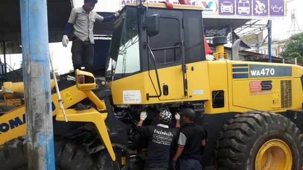 ซ่อมเกียร์ท็อค รถตัก  รถเกรด เครน    081-7070538