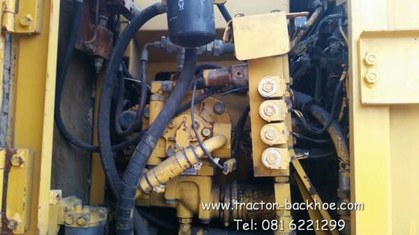 ขาย รถขุดล้อยาง KOMATSU PW130 สภาพยังสวยๆครับ เก่านอก