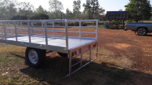 ขายเทรเลอร์ขนาด1.50X3.00เปิดได้สามด้าน