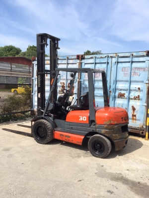 ขายรถยกโฟร์คลิฟท์ TOYOTA6FD-30   เสายกสูง 5 เมตร