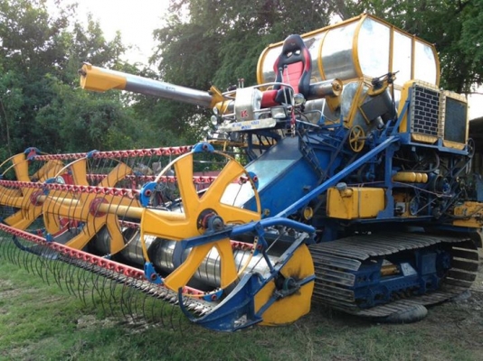 ขาย อำนวยการช่าง  เครื่อง Hino Jo8C -T  ปั้มไดกิ้น 23 ตัวเดิน Cat SK200  โซ่ดี 47 ข้อ แทร็คสวย โรลเลอร์ 11 ลูก  ราคา 690,000 อยู่สุรินทร์ 091-0206555