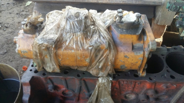 ขายปั้มไฮโดรลิค แมคโคร 12 HT