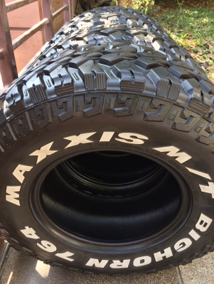 ยาง Mud Maxxis 31 10.5 R15 ปี16 ดอกเต็ม เนื้อนิ่มๆ ไม่มีปะ ราคาไม่แพง