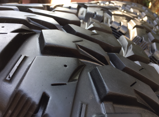 ยาง Mud Maxxis 31 10.5 R15 ปี16 ดอกเต็ม เนื้อนิ่มๆ ไม่มีปะ ราคาไม่แพง