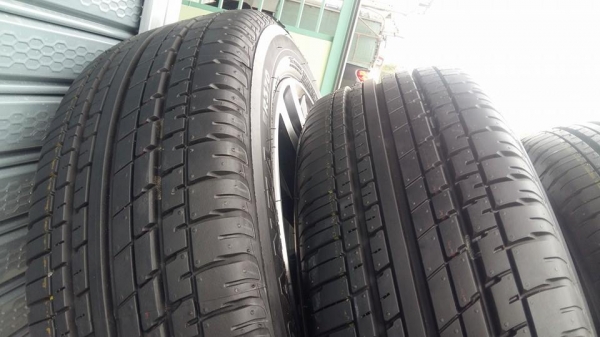 ขายล้อแม็กป้ายแดง honda jazz 16" ยางปี16 สนใจติดต่อ ตาเล็ก ล้อและยางครับ 081-3747940