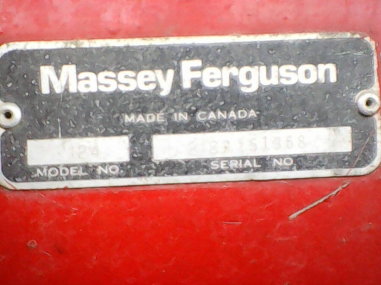 ขายตามสภาพเครื่องอัดฟางแมคซี124  ป้ายเหลือง  ใช้งานปกติ