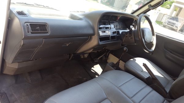 Toyota Hiace 3.0ดีเซลปี2003ธ.ค.