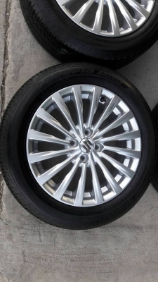 ขายล้อแม็กป้ายแดง suzuki ciaz 16" ยางปี16 สนใจติดต่อ ตาเล็ก ล้อและยางครับ 081-3747940