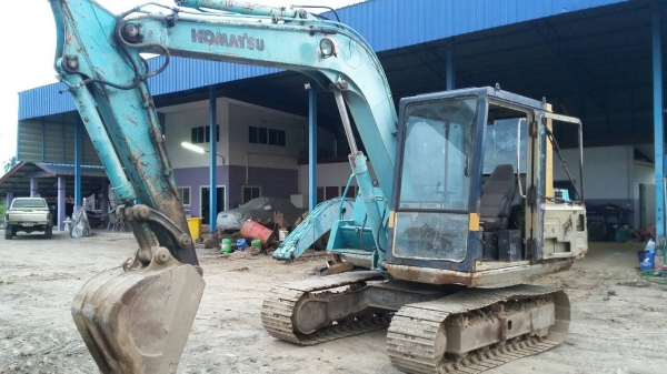 ขายด่วน KOMATSU PC60-5 รถสภาพเก่านอก เครื่องปั้มพร้อมทำงาน โซ่ช่วงล่างเต็ม รถพร้อมใช้งาน เอกสารใบแจ้งจำหน่าย