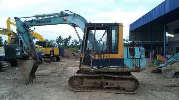 ขายด่วน KOMATSU PC60-5 รถสภาพเก่านอก เครื่องปั้มพร้อมทำงาน โซ่ช่วงล่างเต็ม รถพร้อมใช้งาน เอกสารใบแจ้งจำหน่าย