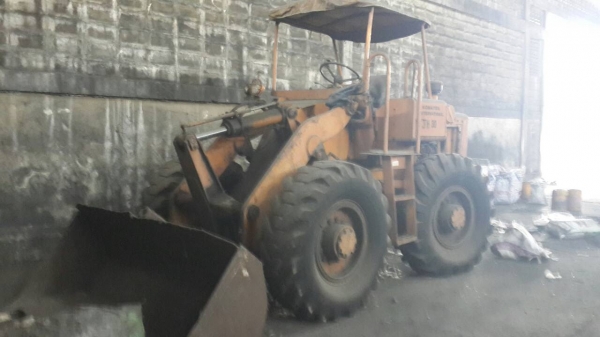 ขายรถตักJH30สภาพดีมากๆพร้อมใช้เลยครับไม่ค่อยใด้ใช้งานเลยจอดมากกว่าใช้ราคา260000