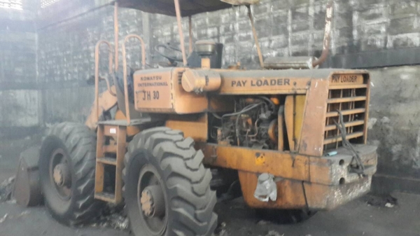 ขายรถตักJH30สภาพดีมากๆพร้อมใช้เลยครับไม่ค่อยใด้ใช้งานเลยจอดมากกว่าใช้ราคา260000