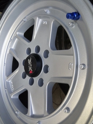 แม็กขอบ 15 กว้าง 8 ออฟ 20 ใส่รถ 4 รู 100 และ 114 พร้อมยาง แม็กขอบ 15 กว้าง 8 ออฟ 20 ใส่รถ 4 รู 100 และ 114 พร้อมยาง