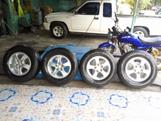 แม็กกระบะไทตั้นสภาพดี พร้อมยางดีปี 14 ราคา 4500 บาท