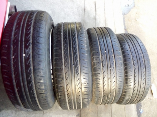 ล้อเวล 15 กว้าง 7 สภาพสวยใส ไร้ตำหนิ พร้อมยาง ล้อเวล 15 กว้าง 7 สภาพสวยใส ไร้ตำหนิ พร้อมยาง