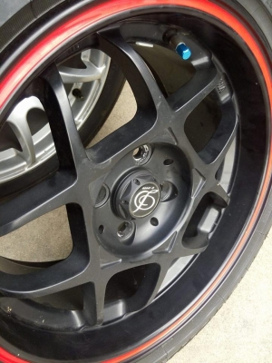 งานออโต้ออฟชั่นแม็ก D speed star 5 ขอบ 15 กว้าง 8 ออฟ 35 พร้อมยาง งานออโต้ออฟชั่นแม็ก D speed star 5 ขอบ 15 กว้าง 8 ออฟ 35 พร้อมยาง