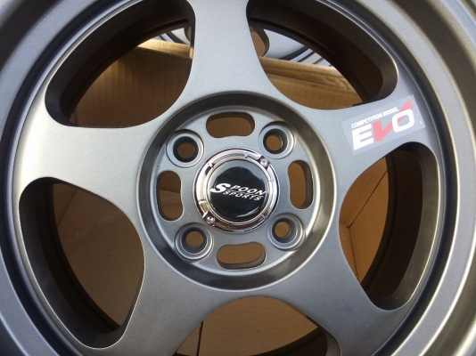 แม็กใหม่แกะกล่อง สปูนขอบ 15 กว้าง 7 ออฟ 35 ราคา 7500 บาท แม็กใหม่แกะกล่อง สปูนขอบ 15 กว้าง 7 ออฟ 35 ราคา 7500 บาท