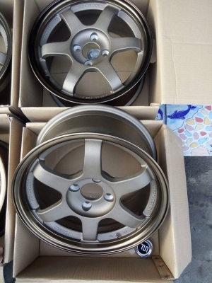 แม็กใหม่แกะกล่องลาย te37 ขอบ 15 กว้าง 7 ราคาถูก 6900 บาท แม็กใหม่แกะกล่องลาย te37 ขอบ 15 กว้าง 7 ราคาถูก 6900 บาท