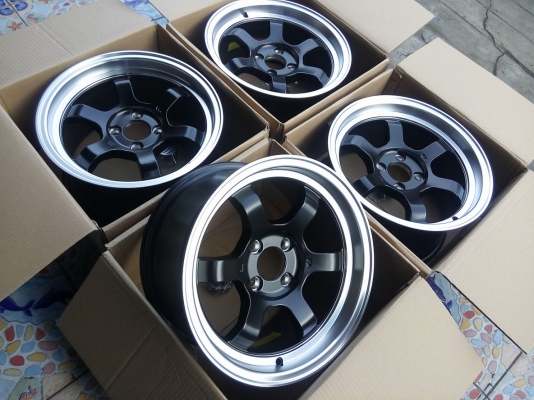 แม็กใหม่แกะกล่องลาย te37 ขอบ 15 กว้าง 8 ราคา 4 วง 8500 บาท