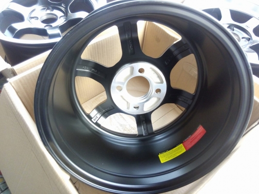 แม็กใหม่แกะกล่องลาย te37 ขอบ 15 กว้าง 8 ราคา 4 วง 8500 บาท แม็กใหม่แกะกล่องลาย te37 ขอบ 15 กว้าง 8 ราคา 4 วง 8500 บาท