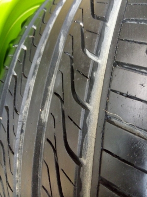 แม็กขอบ 17 กว้าง 8.5 สภาพดี พร้อมยางเจแปน ราคาเพียง 9900 บาท แม็กขอบ 17 กว้าง 8.5 สภาพดี พร้อมยางเจแปน ราคาเพียง 9900 บาท