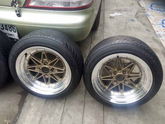 แม็กอีควิป 15 กว้าง 8 สภาพดีสีสวย เงาๆ พร้อมยาง 9400 บาท แม็กอีควิป 15 กว้าง 8 สภาพดีสีสวย เงาๆ พร้อมยาง 9400 บาท