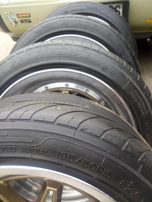 แม็กอีควิป 15 กว้าง 8 สภาพดีสีสวย เงาๆ พร้อมยาง 9400 บาท แม็กอีควิป 15 กว้าง 8 สภาพดีสีสวย เงาๆ พร้อมยาง 9400 บาท