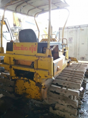 ขายรถแทรคเตอร์ KOMATSU D31P ตีนเป็ด สไลด์ใบมีดได้ 8 ทิศทาง ราคา 165000