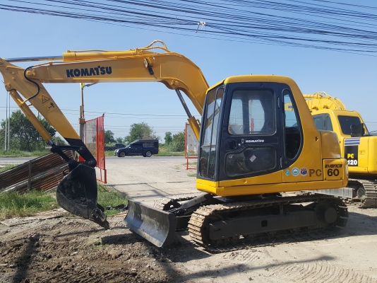 ขายครับPc60-7 มีใบดัน สนใจติดต่อ0851562314