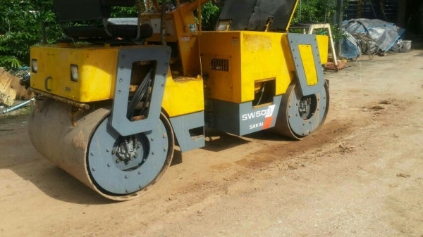 รถบดsakai sw500