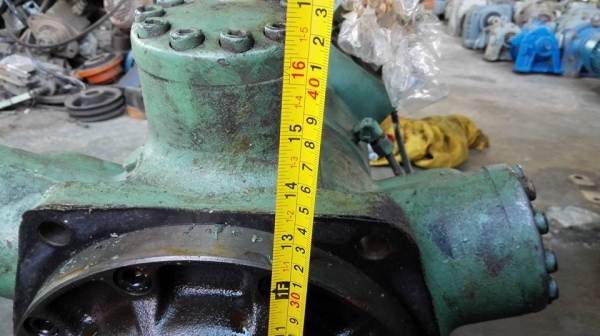 ** SOLD ** มอเตอร์ปั้มไฮดรอลิคห้าดาวญี่ปุ่น KAWASAKI Made in JAPAN สภาพสวยสดใหม่น้ำมันใสๆพร้อมใช้งาน