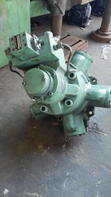 ** SOLD ** มอเตอร์ปั้มไฮดรอลิคห้าดาวญี่ปุ่น KAWASAKI Made in JAPAN สภาพสวยสดใหม่น้ำมันใสๆพร้อมใช้งาน