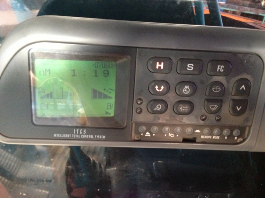 ขาย KOBELCO SK100 รถสวยเดิมๆ เก่าญี่ปุ่นปีกว่า 7000 ชม. ระบบคล่อง ไฟฟ้าครบ แอร์เย็น สนใจติดต่อ 081-4283210 ขาย KOBELCO SK100 รถสวยเดิมๆ เก่าญี่ปุ่นปีกว่า 7000 ชม. ระบบคล่อง ไฟฟ้าครบ แอร์เย็น สนใจติดต่อ 081-4283210